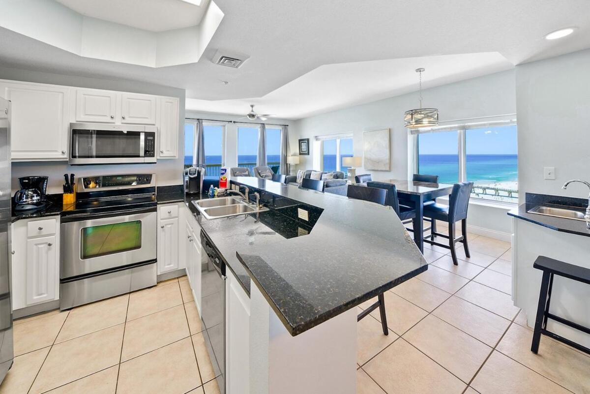 Apartment Calypso 1209w Corner 3br 3ba 2 Sets Of Service *